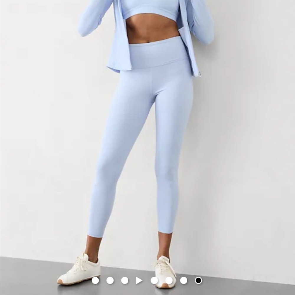 Athleta Gossamer Blue High-Waisted Elation 7/8 Leggings